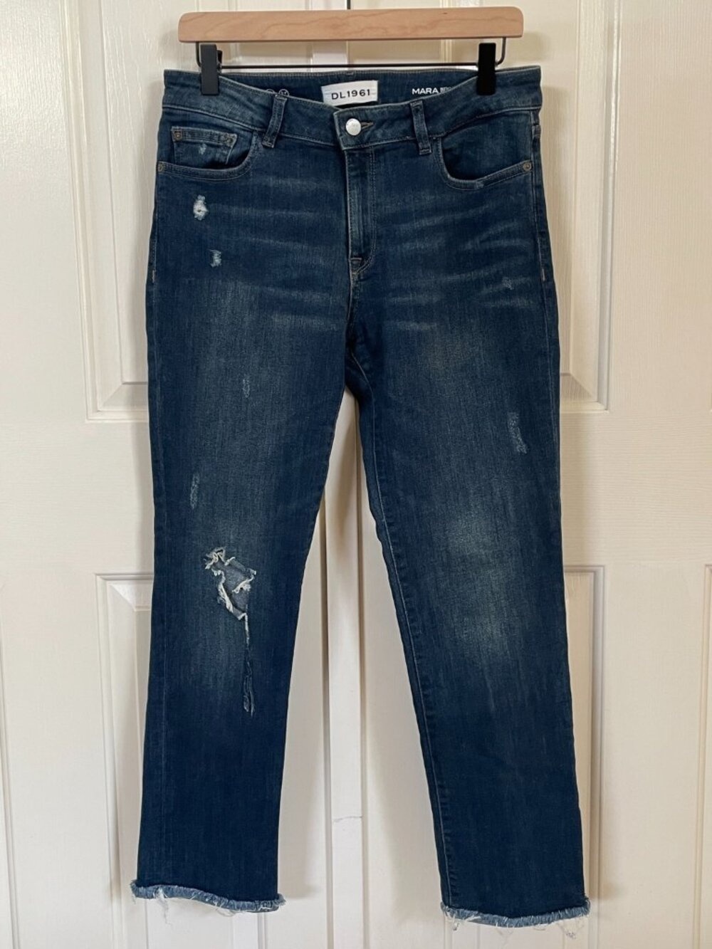 DL1961 Mara Instasculpt Ravine Distressed Straight Ankle Jeans 30